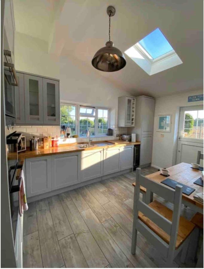 Villa Near Woodbridge The Annexe Eyke Fantastic Views With Dog Secure Garden And Paddock Extérieur photo
